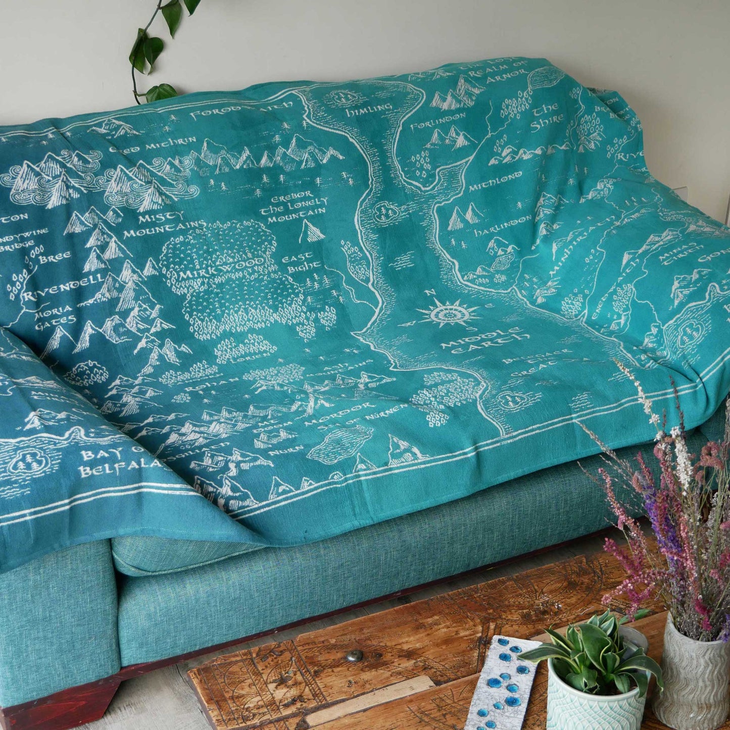 Realm of MIDDLE EARTH™ 'Moonlit' Yoga Blanket/Throw