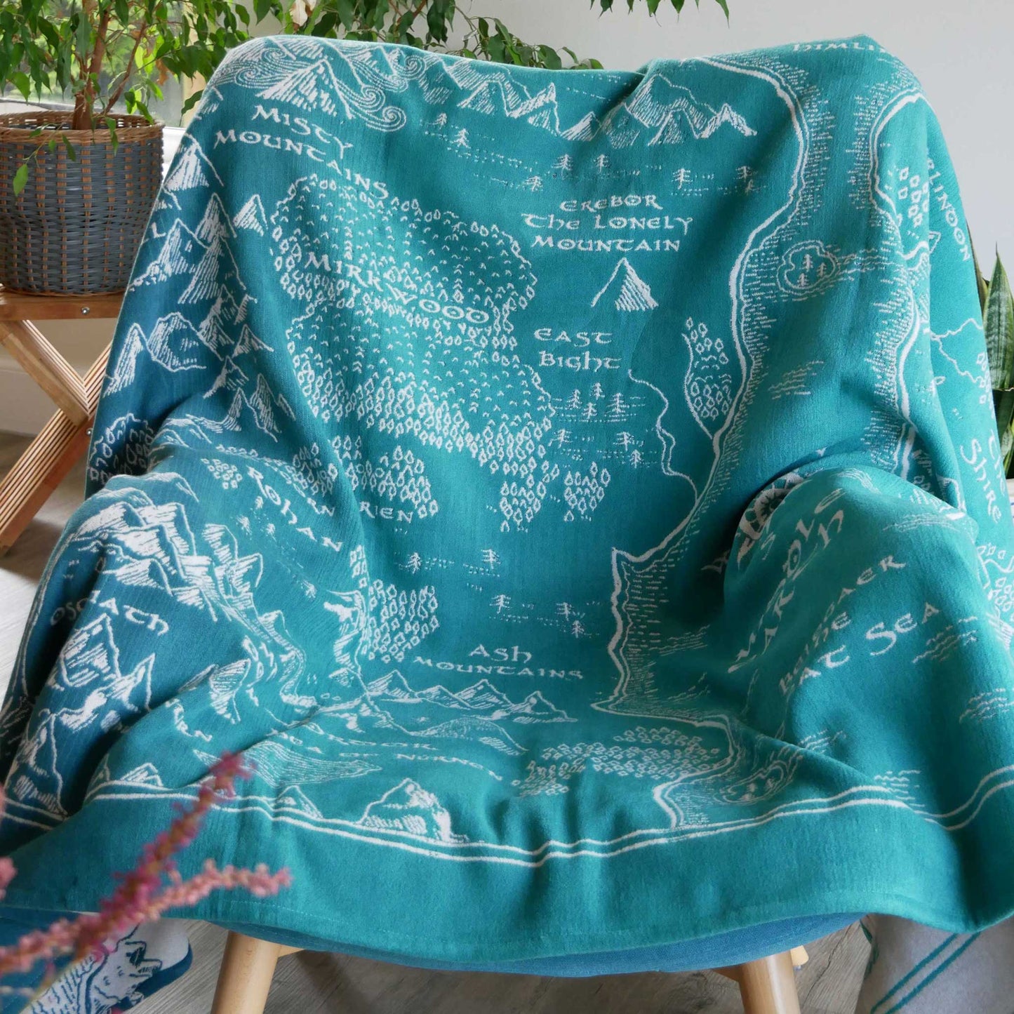 Realm of MIDDLE EARTH™ 'Moonlit' Yoga Blanket/Throw