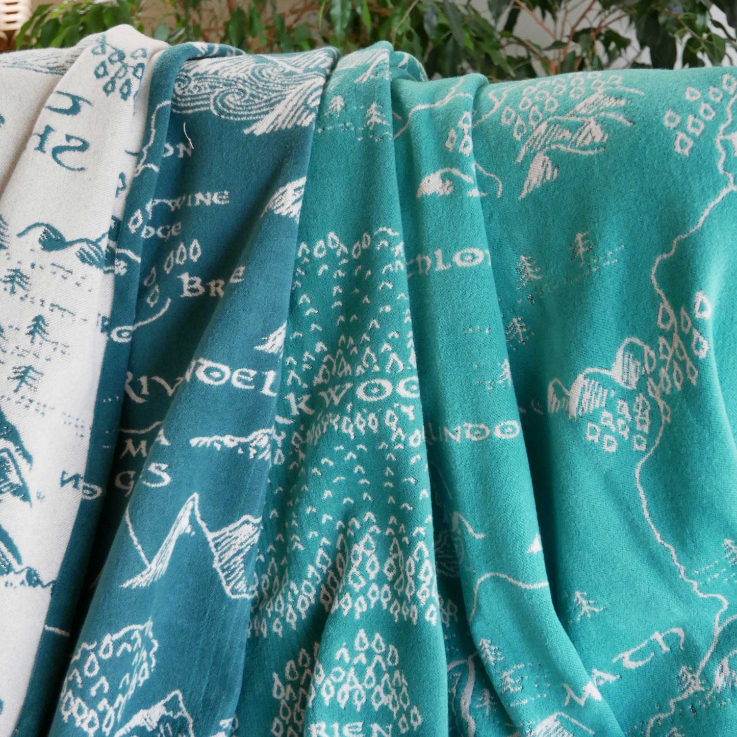 Realm of MIDDLE EARTH™ 'Moonlit' Yoga Blanket/Throw