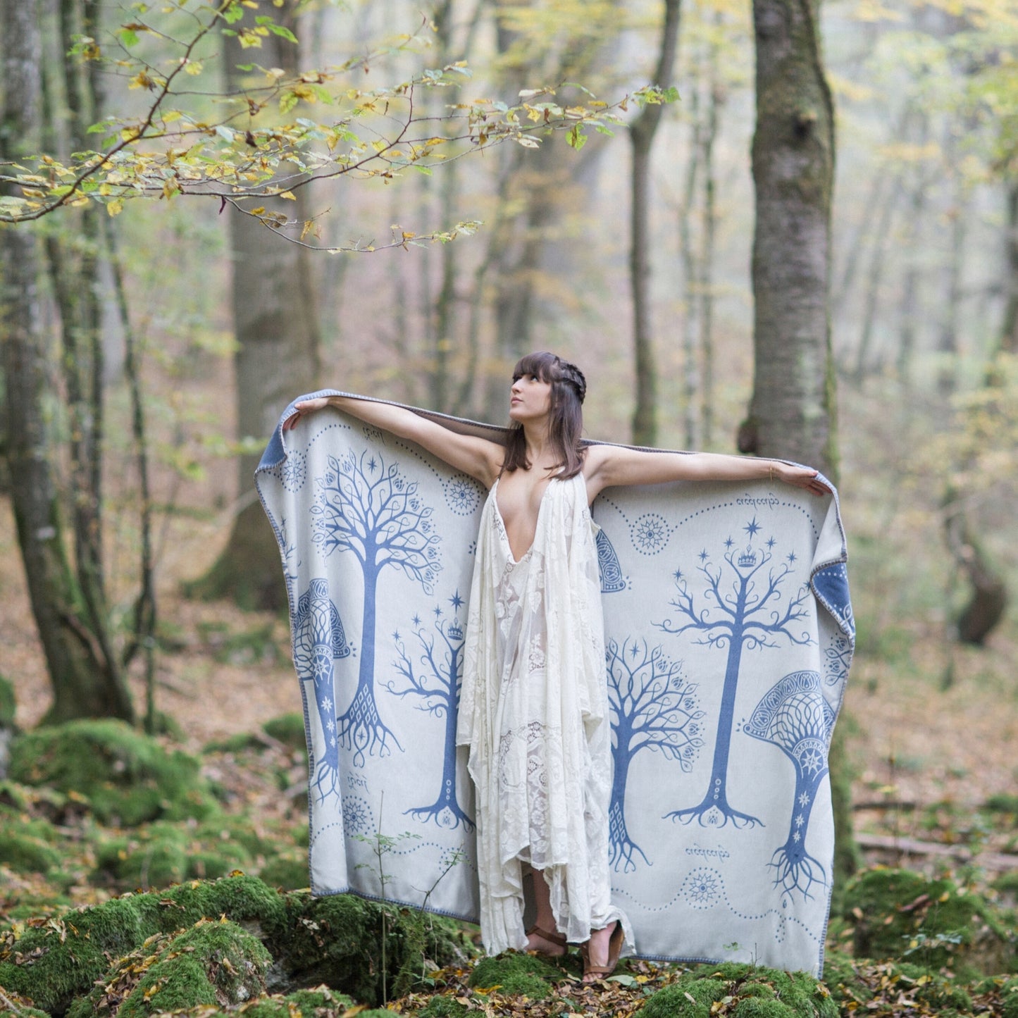 ANCIENTS OF GONDOR™ 'Hith' Throw/Yoga Blanket