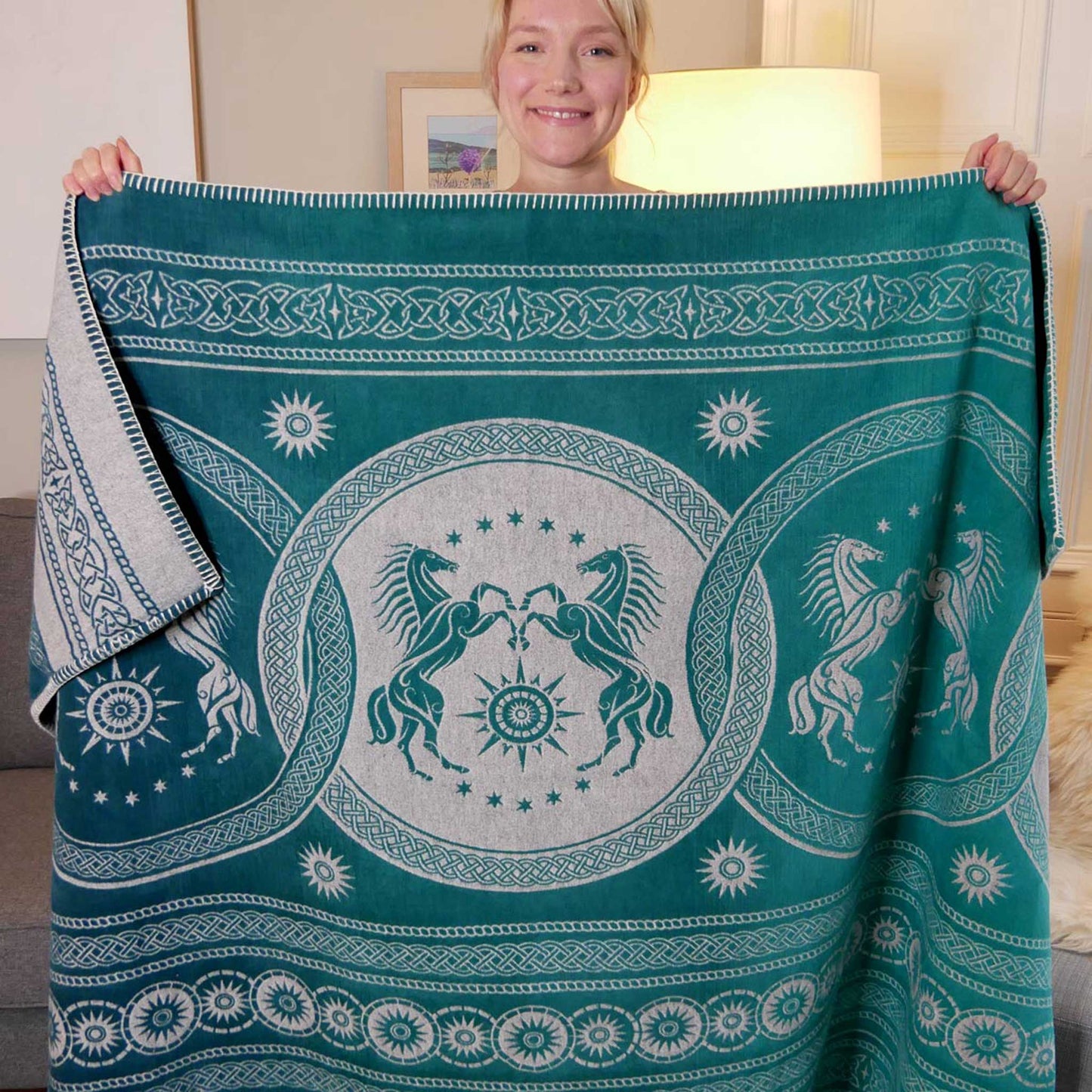 ROHAN™ 'Entwash' Yoga Blanket/Throw