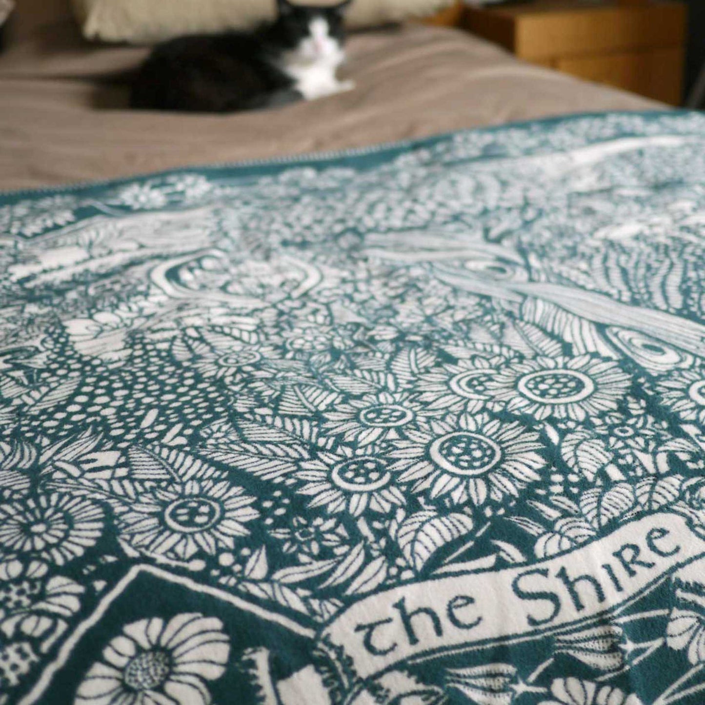 SHIRE™ Longbottom Yoga Blanket/Throw