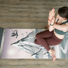 Cargar imagen en el visor de la galería, Esterilla de yoga LONELY MOUNTAIN™
