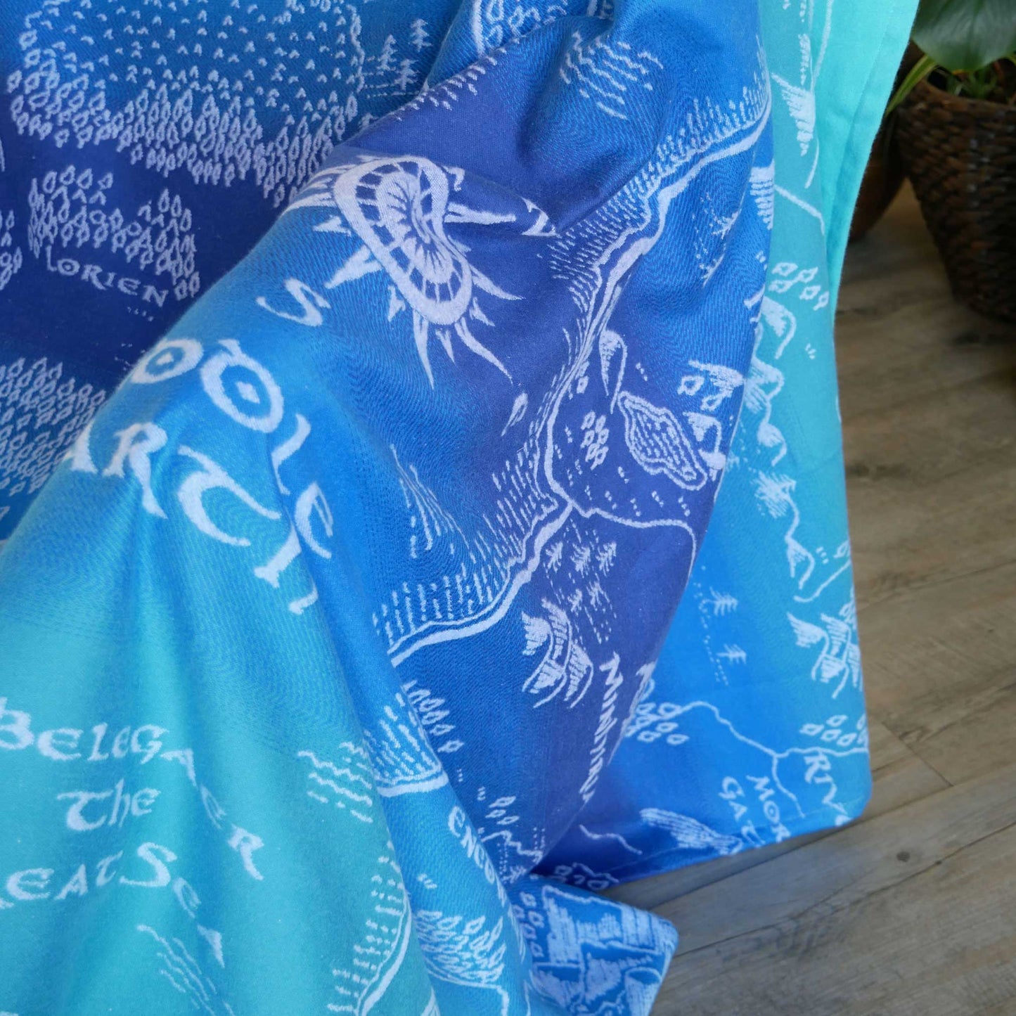 Realm of MIDDLE-EARTH™ Oceane Blanket